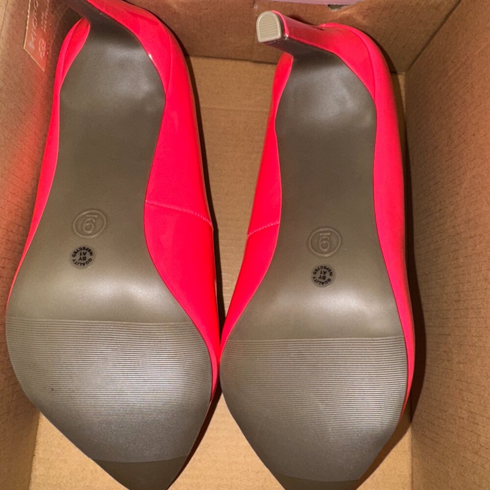 WORTHINGTON ZOE PUMP NEON PINK HEELS - Picture 4 of 5